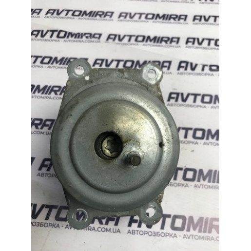 Подушка двигуна з кронштейном Opel Astra H 1.9 СDTI 2004-2010 24459784